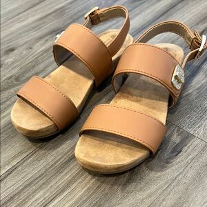 Giani Bernini Tan Sandals with Adjustable Slingback